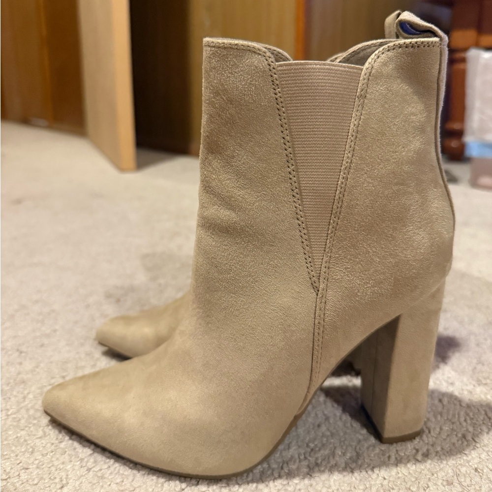Forever 21 Tan Heeled Boots